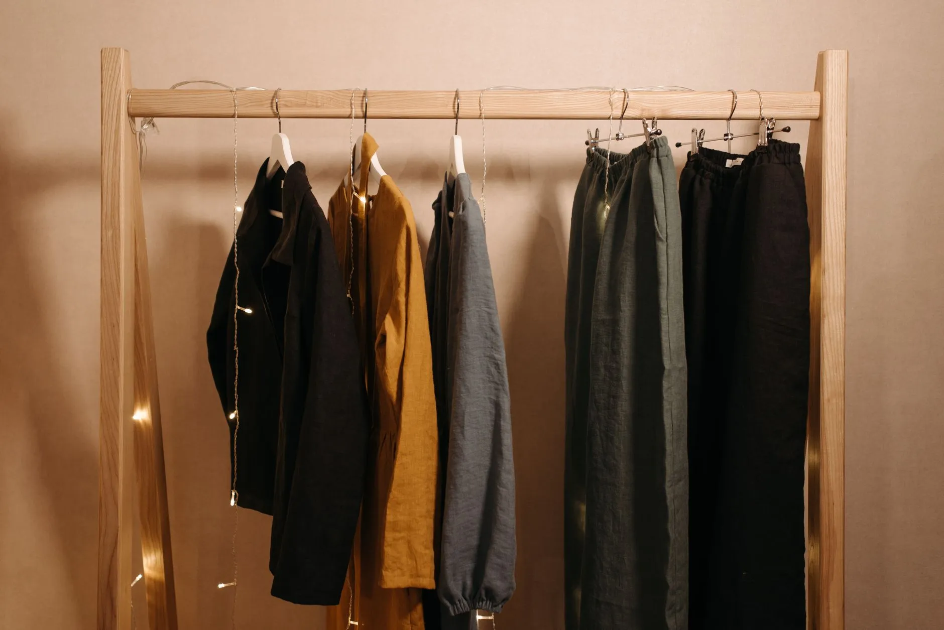 千娱音家居服产品线解析:从睡衣内衣到居家外穿的多场景设计正文配图 1